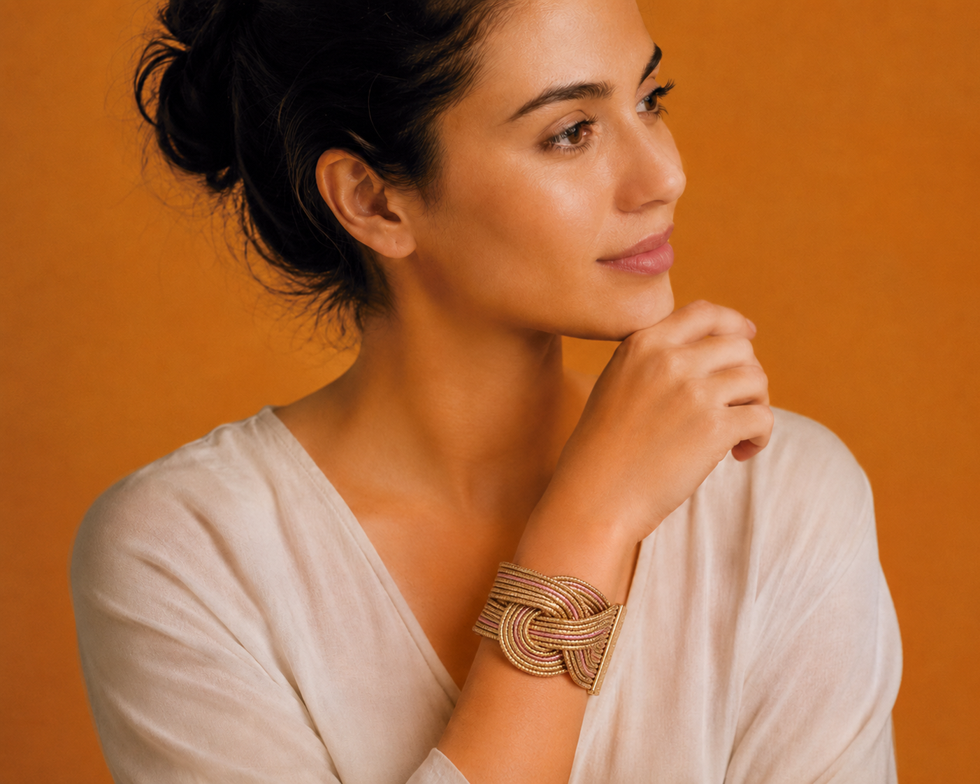 brazalete trenzado capim dourado y rosa brazalete trenzado capim dourado y rosa